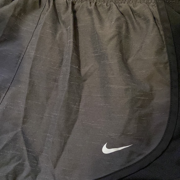 Nike Tempo Running Shorts Black/Grey - Picture 4 of 4